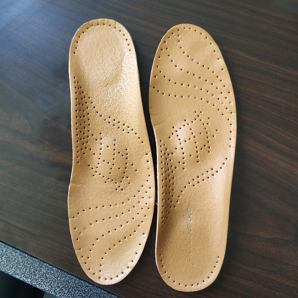 Orthopedic shoe inserts